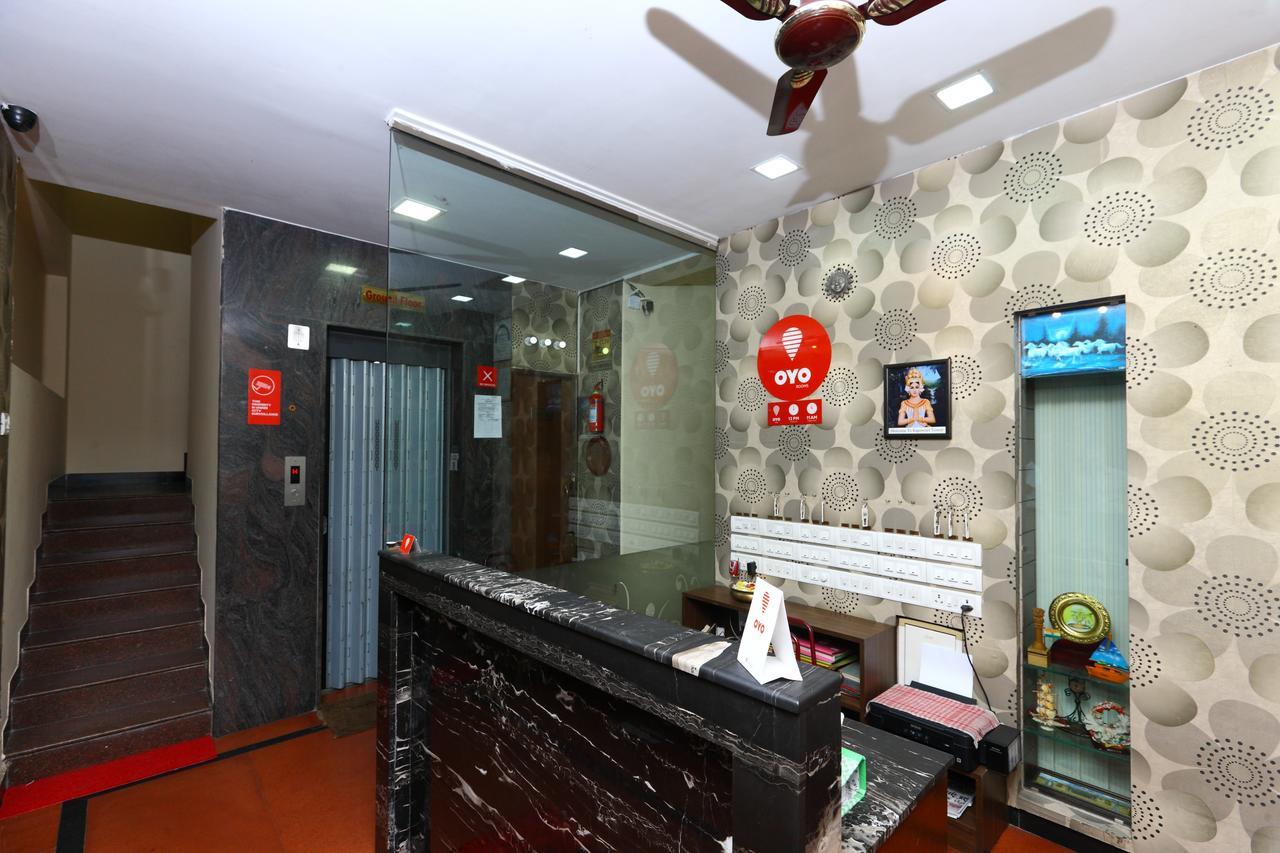 Oyo 8410 Rajeswari Tower Chennai Exterior foto