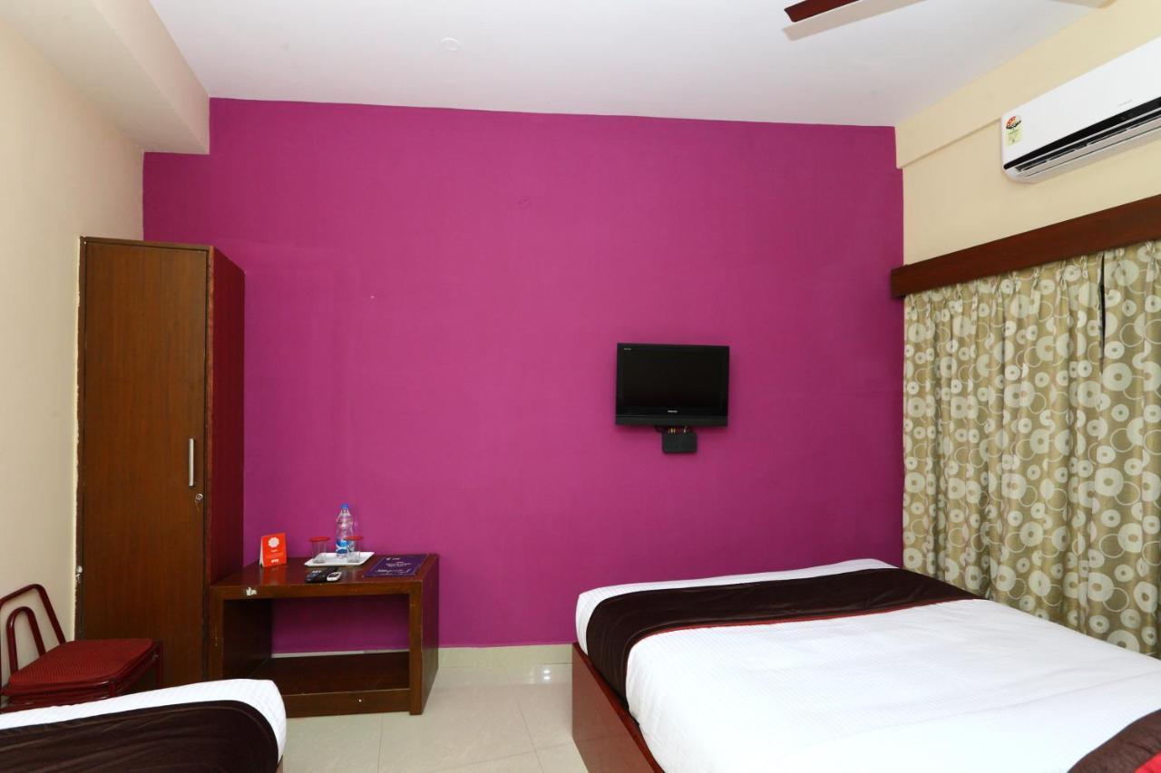 Oyo 8410 Rajeswari Tower Chennai Exterior foto