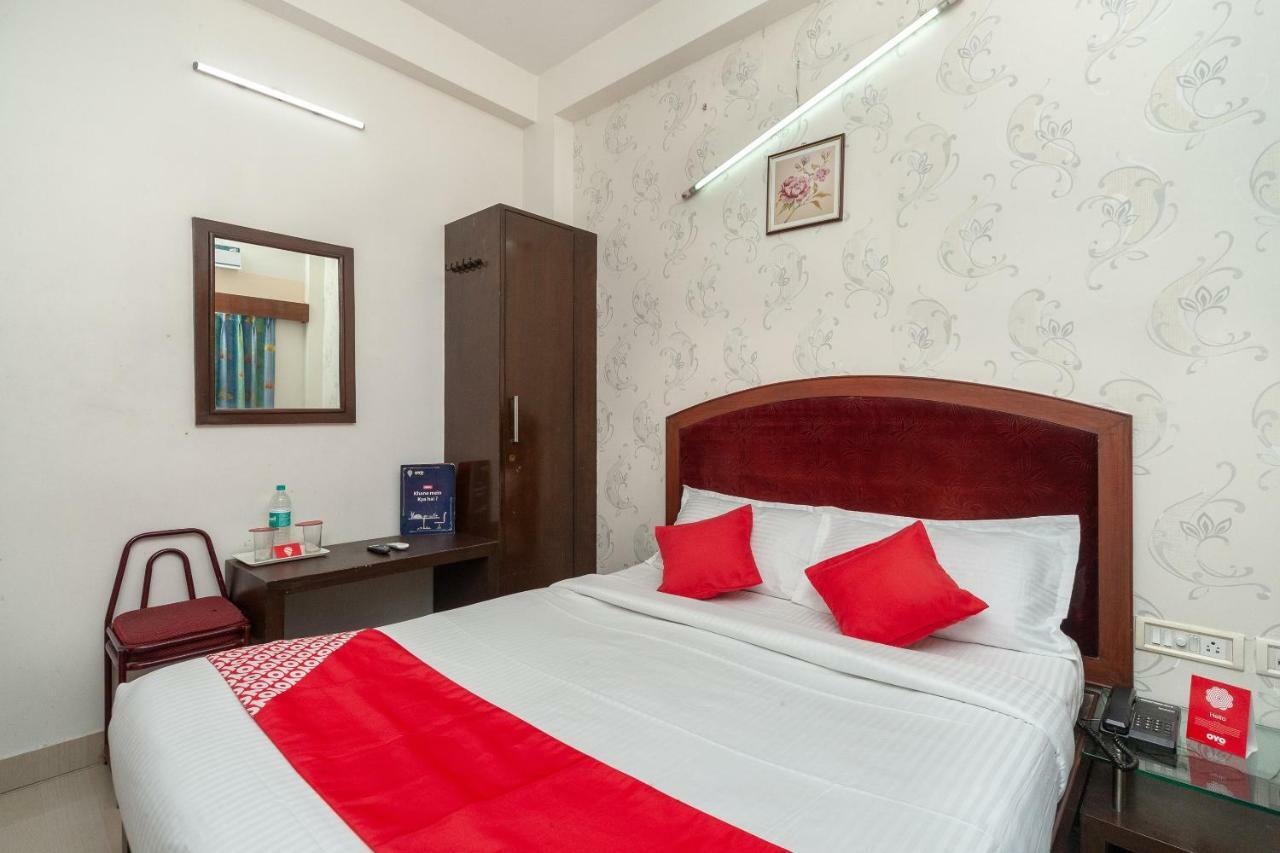 Oyo 8410 Rajeswari Tower Chennai Exterior foto