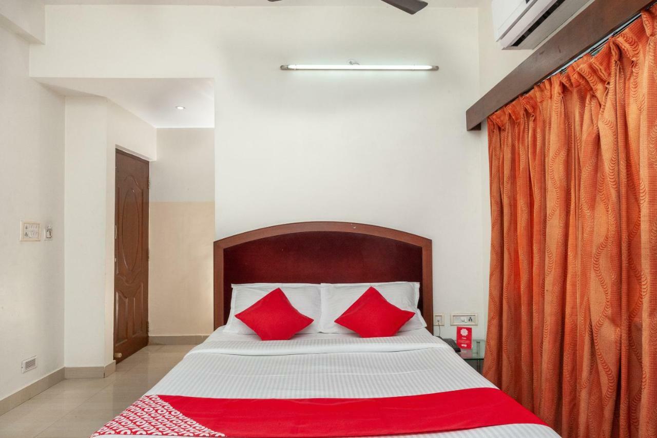 Oyo 8410 Rajeswari Tower Chennai Exterior foto